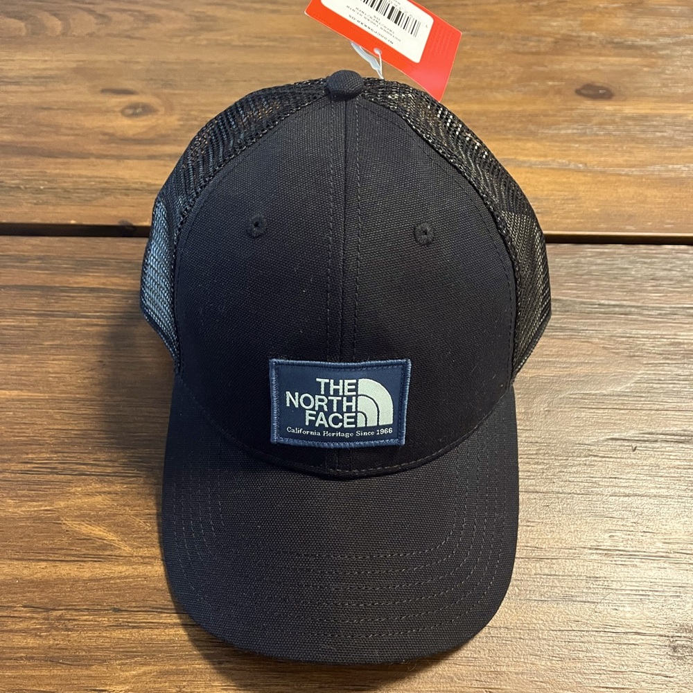 The North Face Trucker Hat